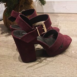 👠 PARKER&SKY burgundy velvet platform high heels